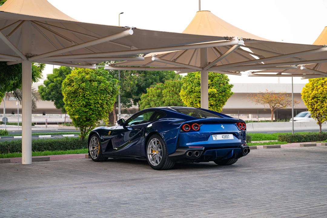 2020 Ferrari 812 Superfast - Image 7 of 31
