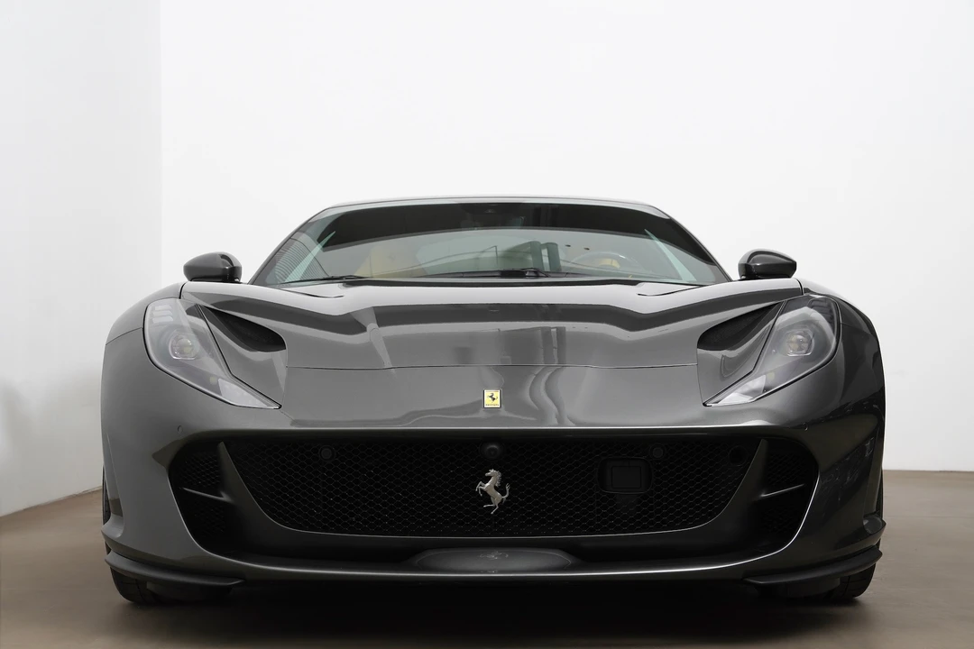 2020 Ferrari 812 Superfast - Image 17 of 31
