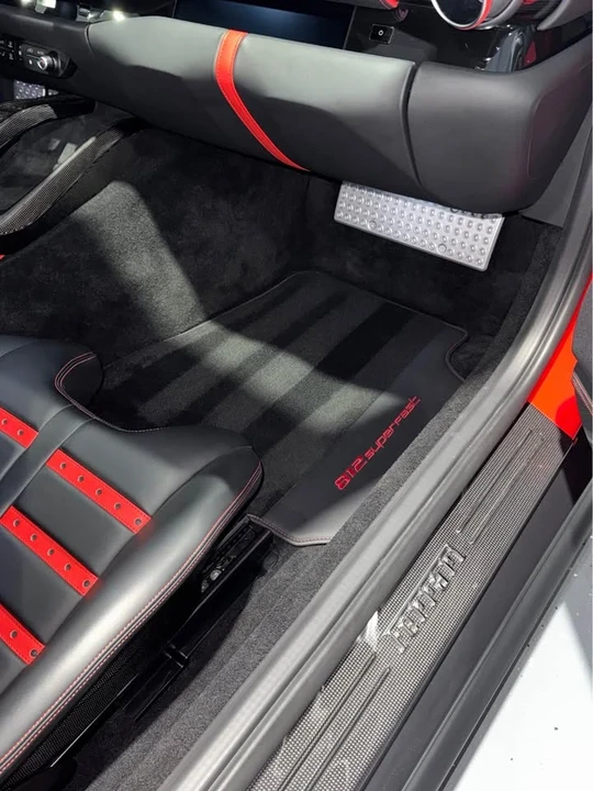 2020 Ferrari 812 Superfast - Image 8 of 15