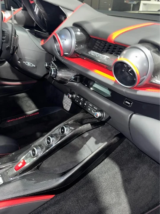 2020 Ferrari 812 Superfast - Image 9 of 15