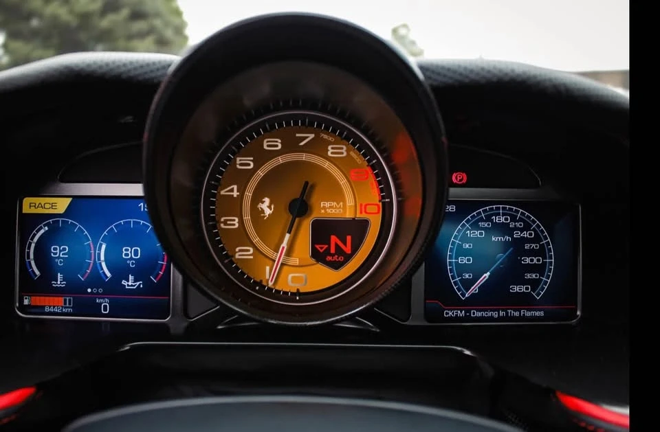 2020 Ferrari 812 Superfast - Image 10 of 15