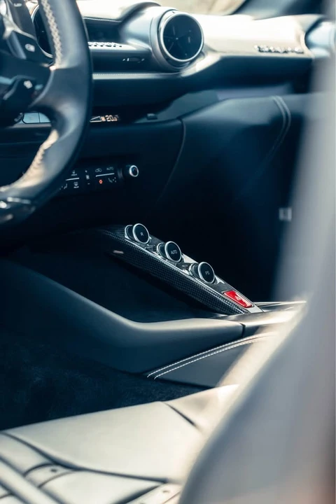 2020 Ferrari 812 Superfast - Image 10 of 15