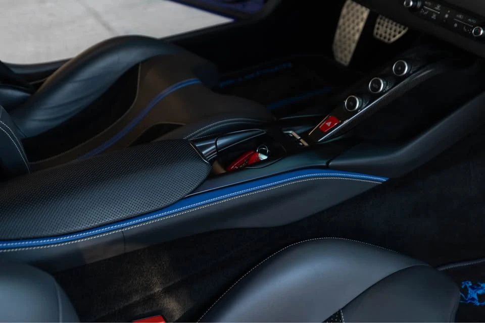 2020 Ferrari 812 Superfast - Image 11 of 15