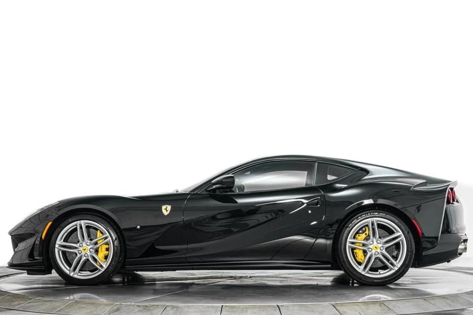 2020 Ferrari 812 Superfast - Image 5 of 19