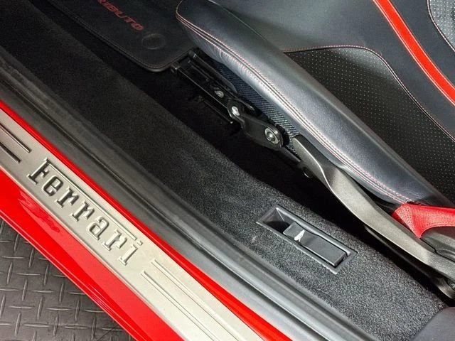 2020 Ferrari F8 Tributo - Image 19 of 20