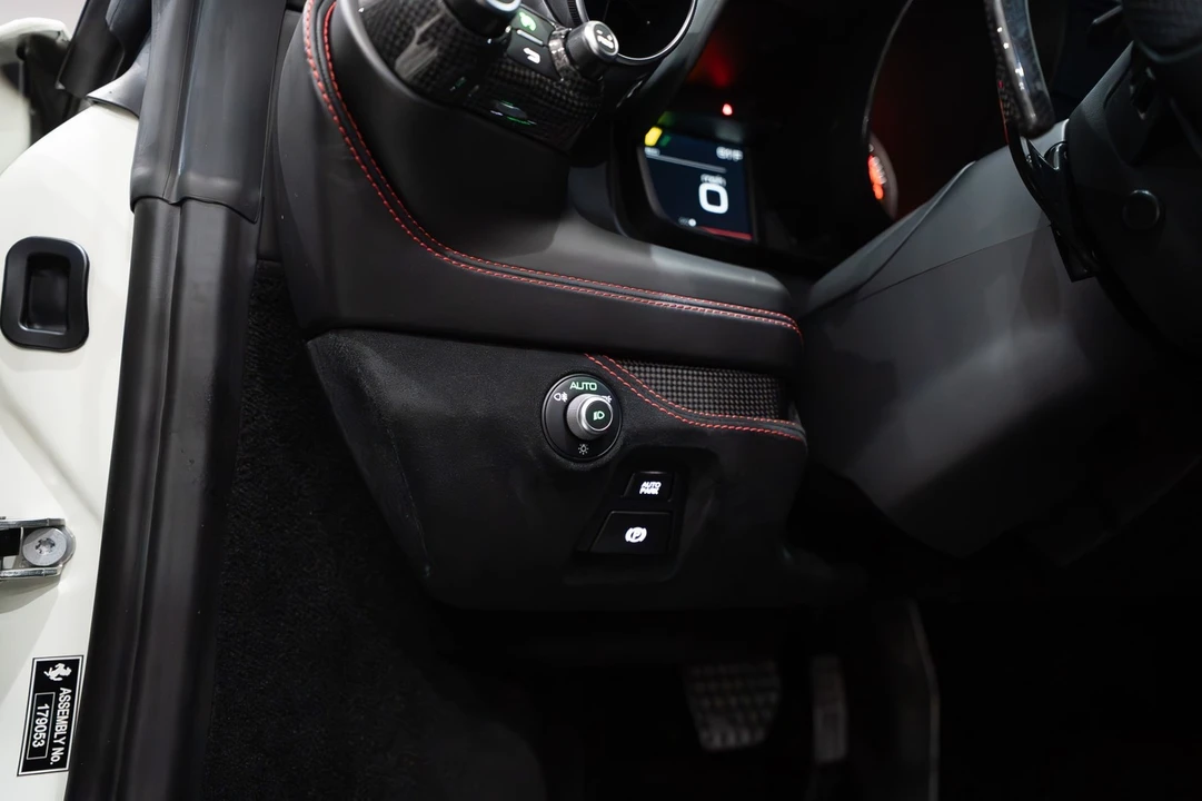 2020 Ferrari F8 Tributo - Image 14 of 21