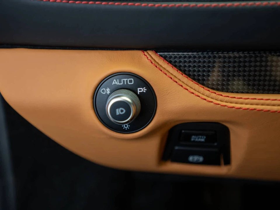 2020 Ferrari F8 Tributo - Image 23 of 31