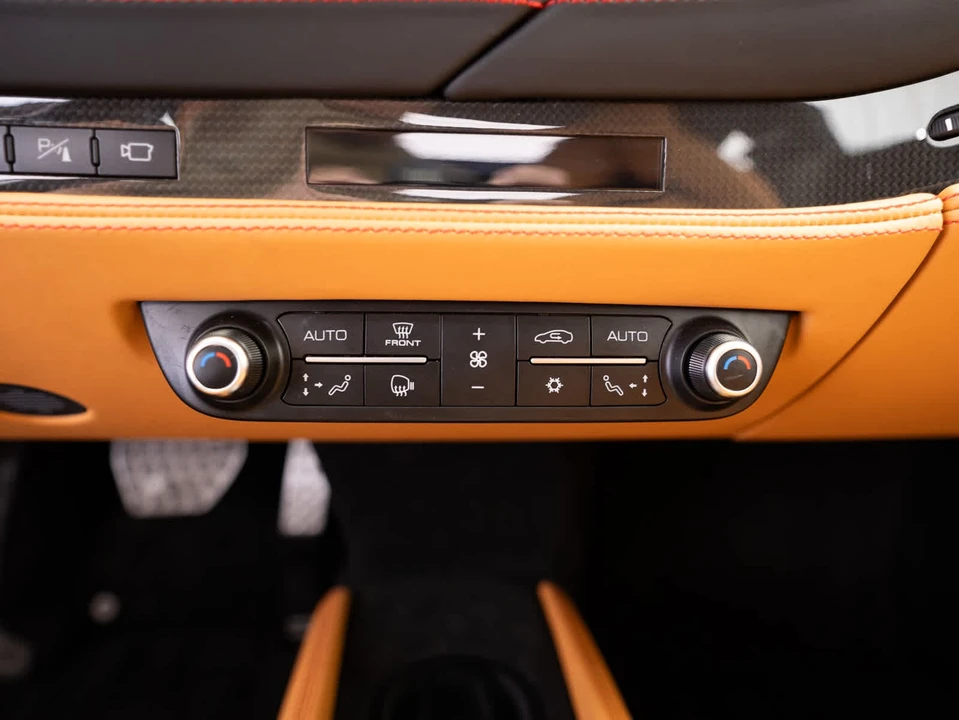2020 Ferrari F8 Tributo - Image 27 of 31