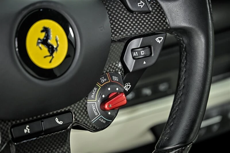 2020 Ferrari F8 Tributo - Image 26 of 31