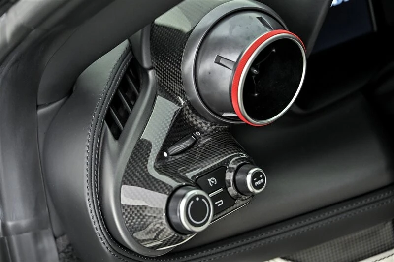 2020 Ferrari F8 Tributo - Image 29 of 31