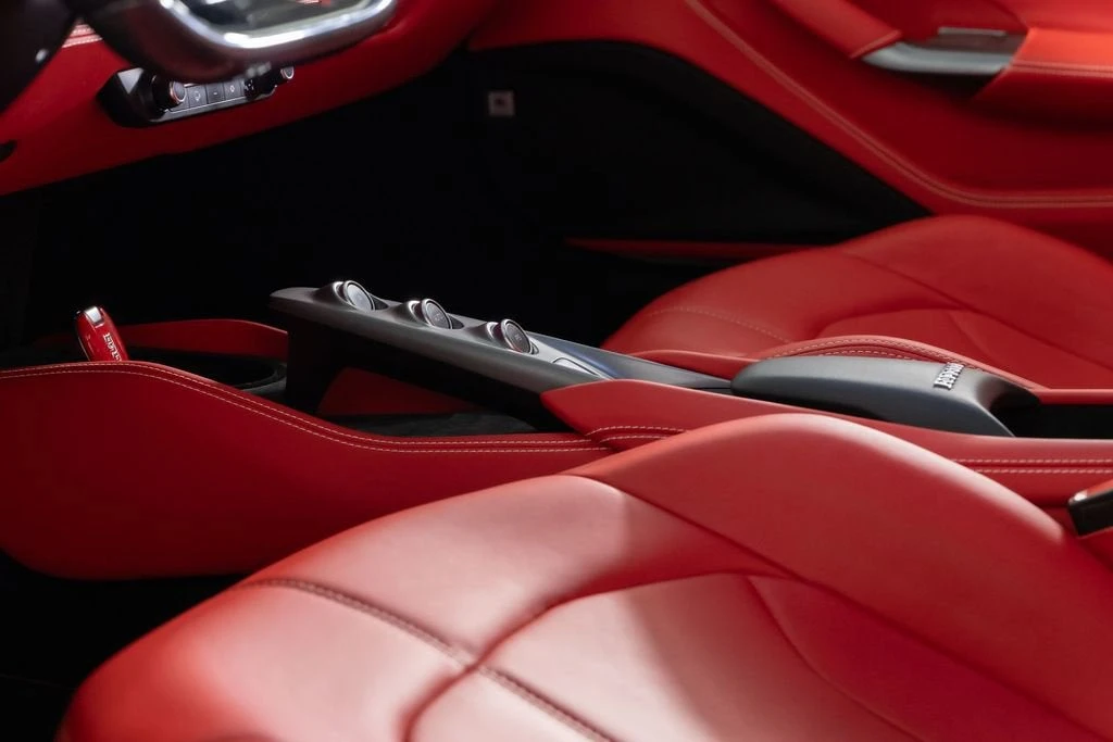 2020 Ferrari F8 Tributo - Image 6 of 31
