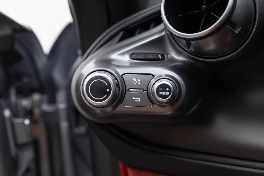 2020 Ferrari F8 Tributo - Image 28 of 31