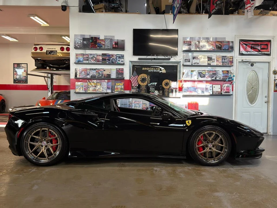 2020 Ferrari F8 Tributo - Image 5 of 31