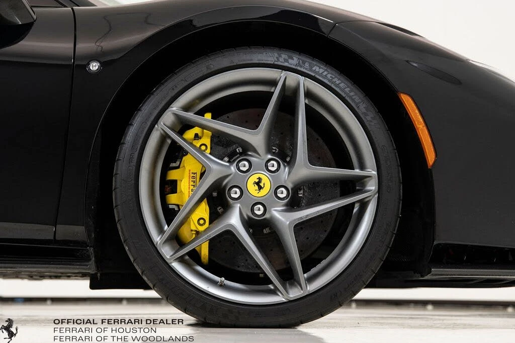 2020 Ferrari F8 Tributo - Image 22 of 31
