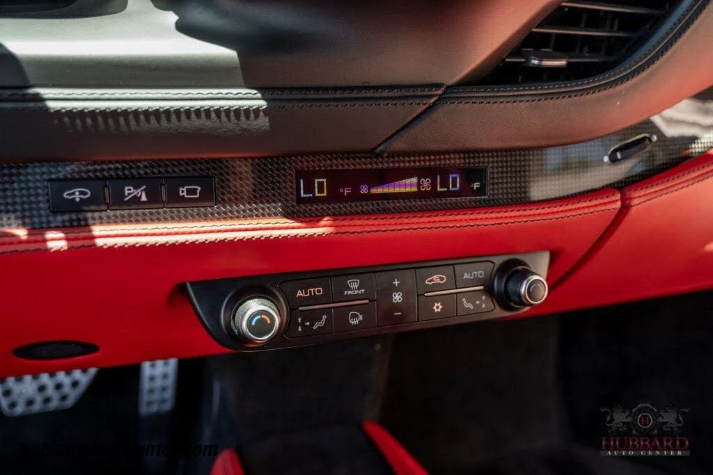 2020 Ferrari F8 Tributo - Image 27 of 31