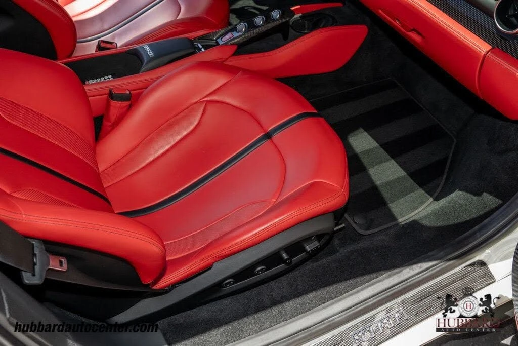 2020 Ferrari F8 Tributo - Image 25 of 31
