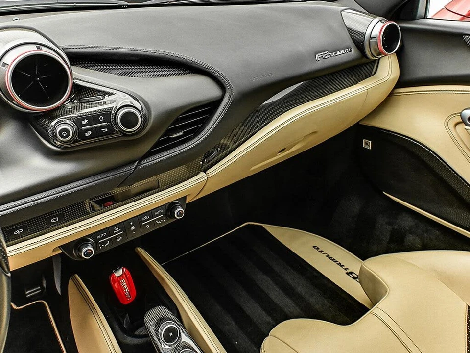 2020 Ferrari F8 Tributo - Image 14 of 31