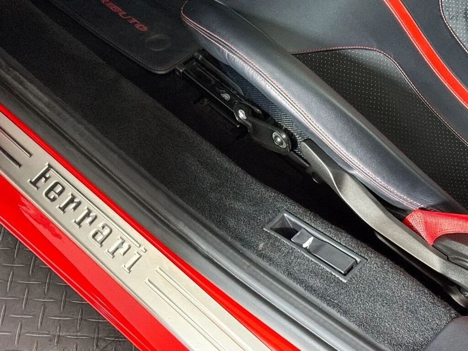 2020 Ferrari F8 Tributo - Image 19 of 25