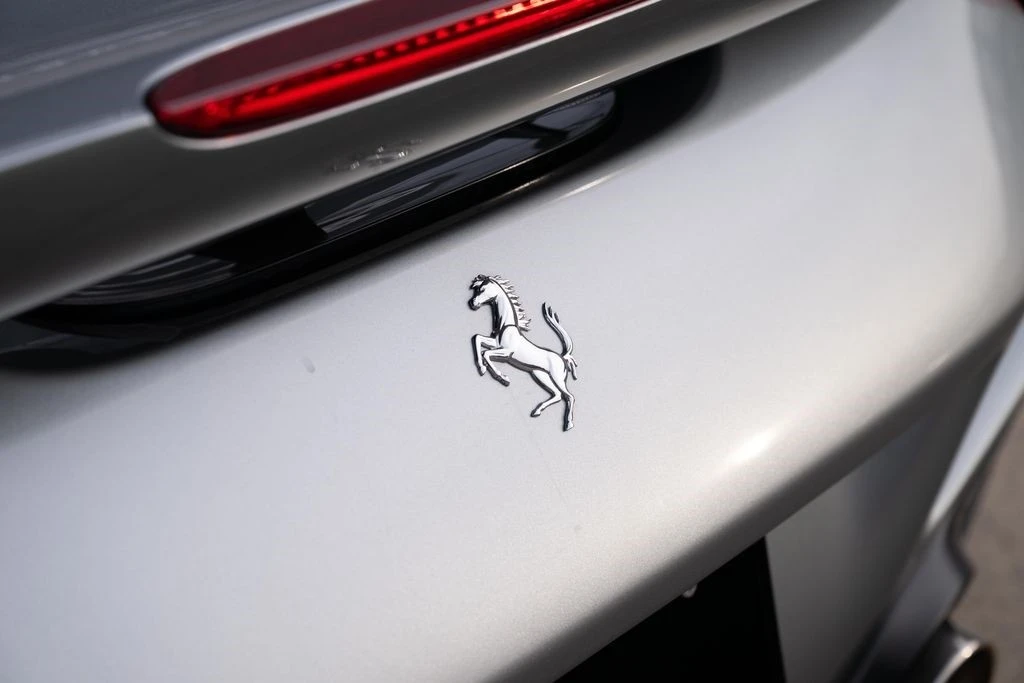2020 Ferrari F8 Tributo - Image 21 of 21