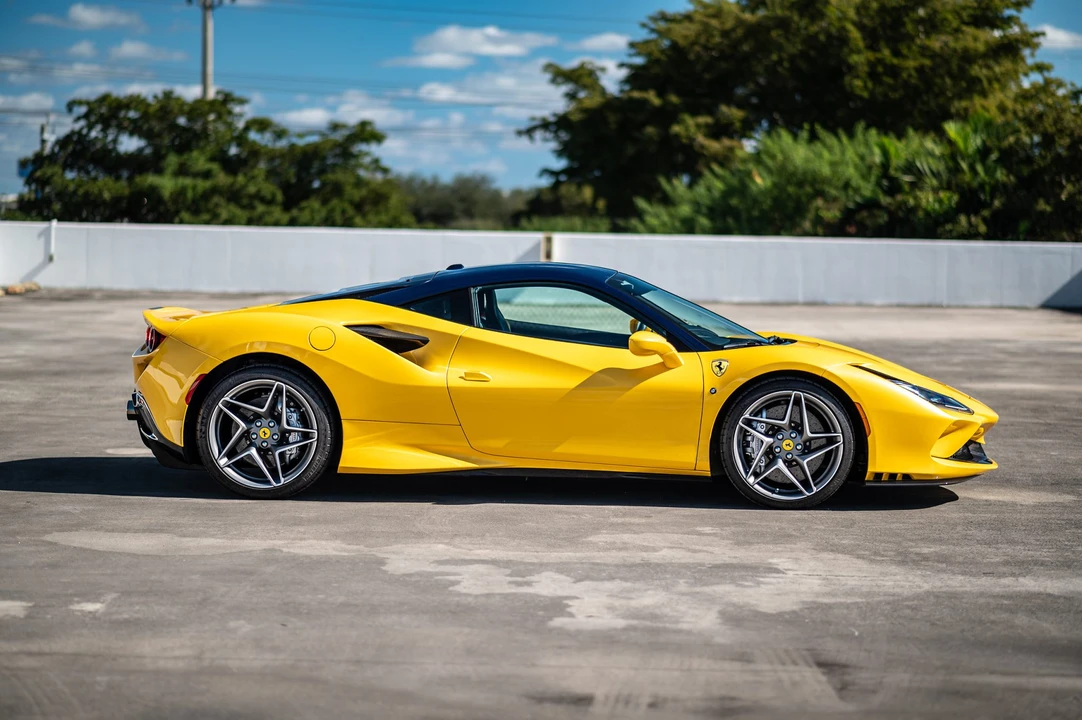 2020 Ferrari F8 Tributo - Image 14 of 31