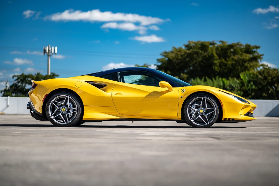 2020 Ferrari F8 Tributo - Image 15 of 31