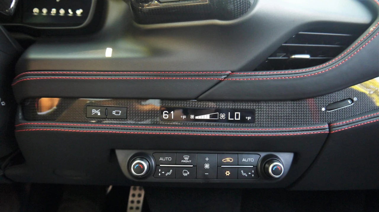 2020 Ferrari F8 Tributo - Image 25 of 30