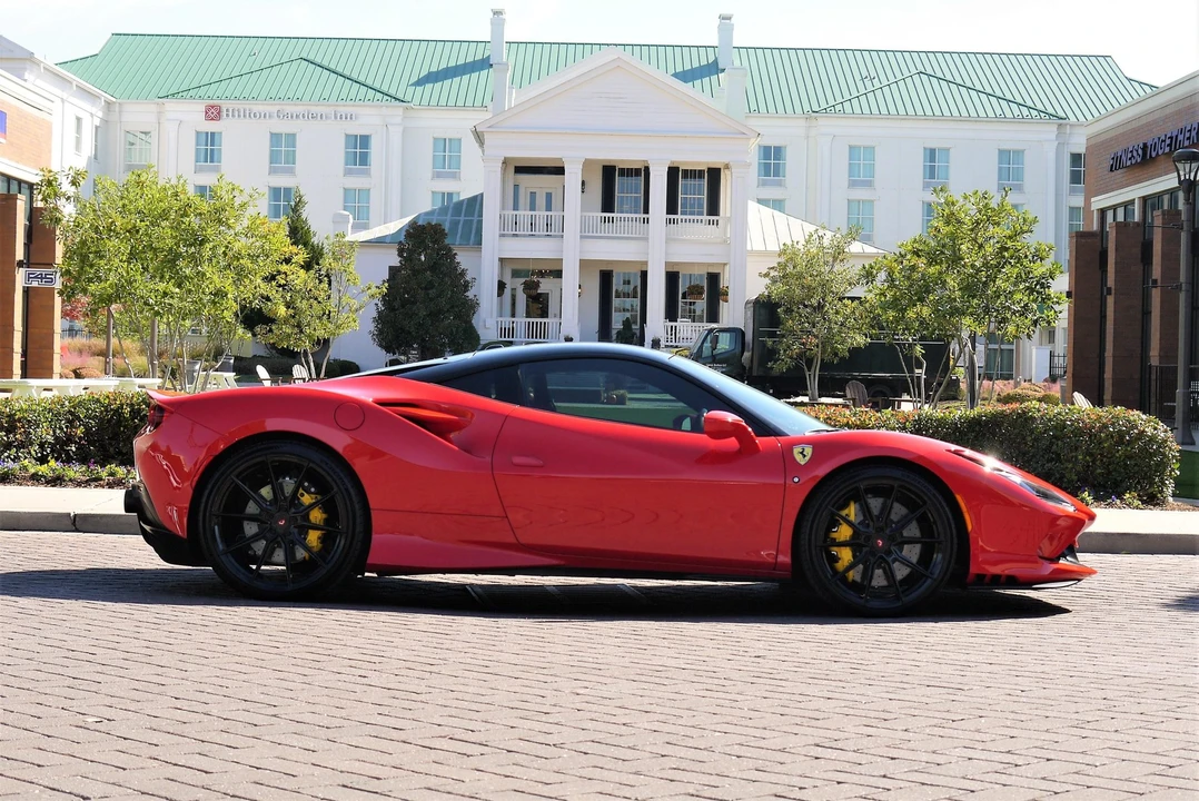 2020 Ferrari F8 Tributo - Image 7 of 30