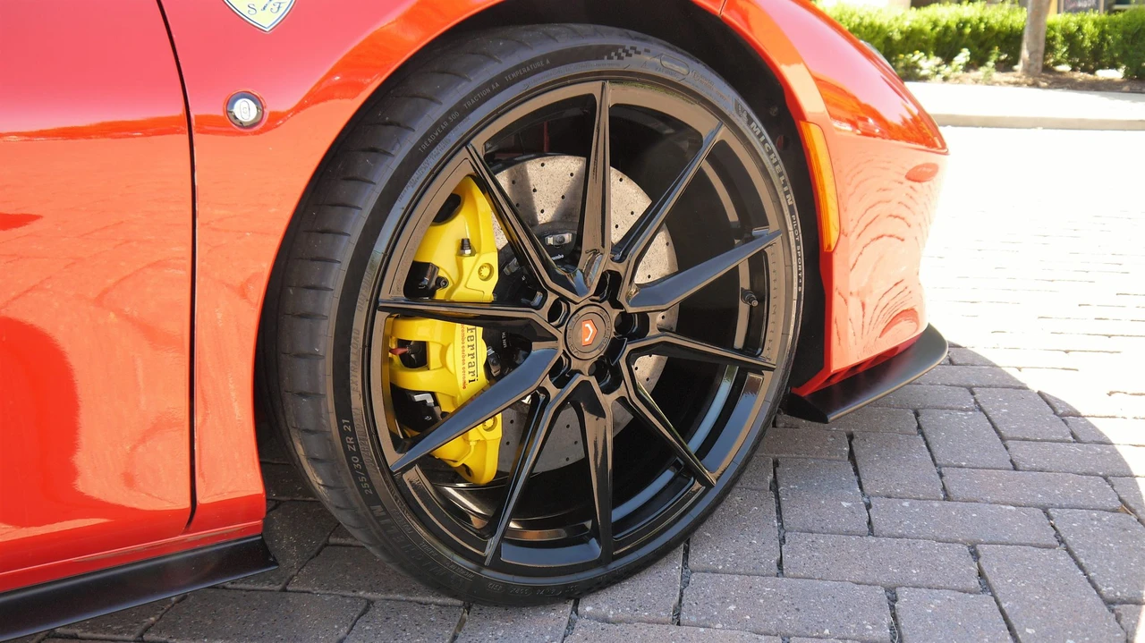 2020 Ferrari F8 Tributo - Image 17 of 30