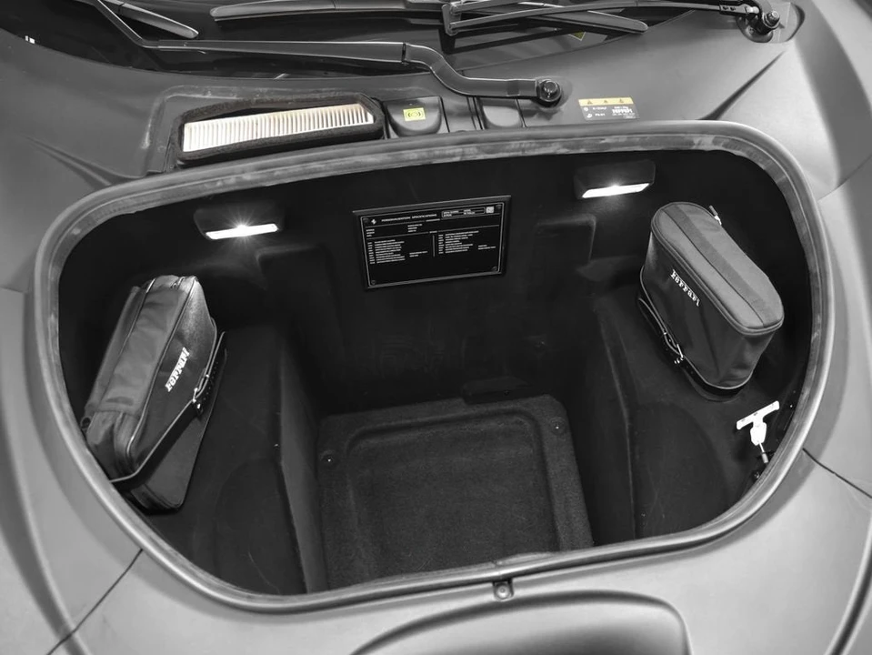 2020 Ferrari F8 Tributo - Image 12 of 31