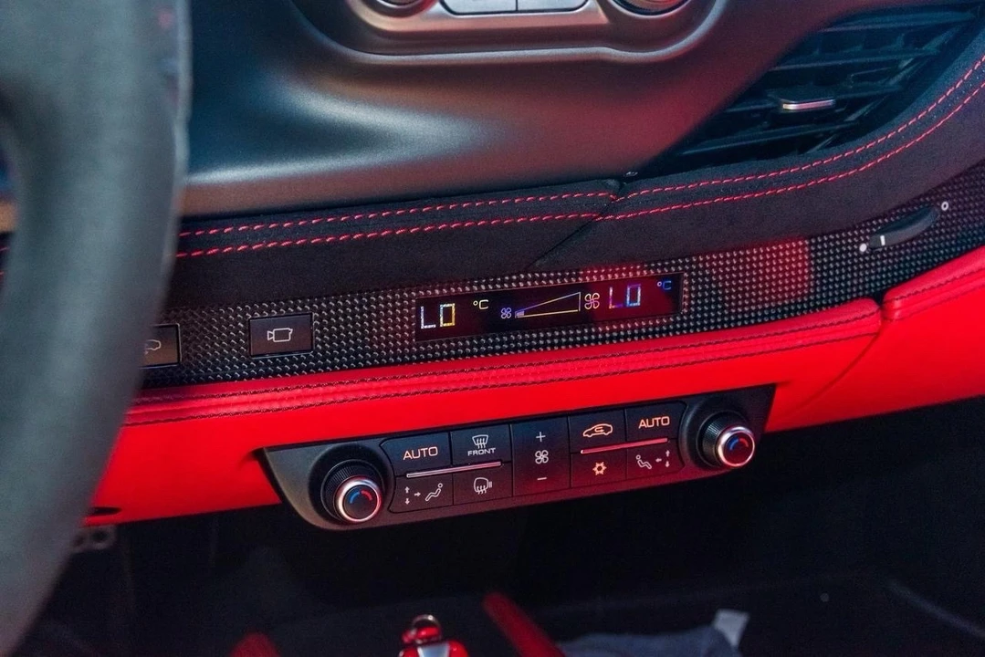 2020 Ferrari F8 Tributo - Image 15 of 16