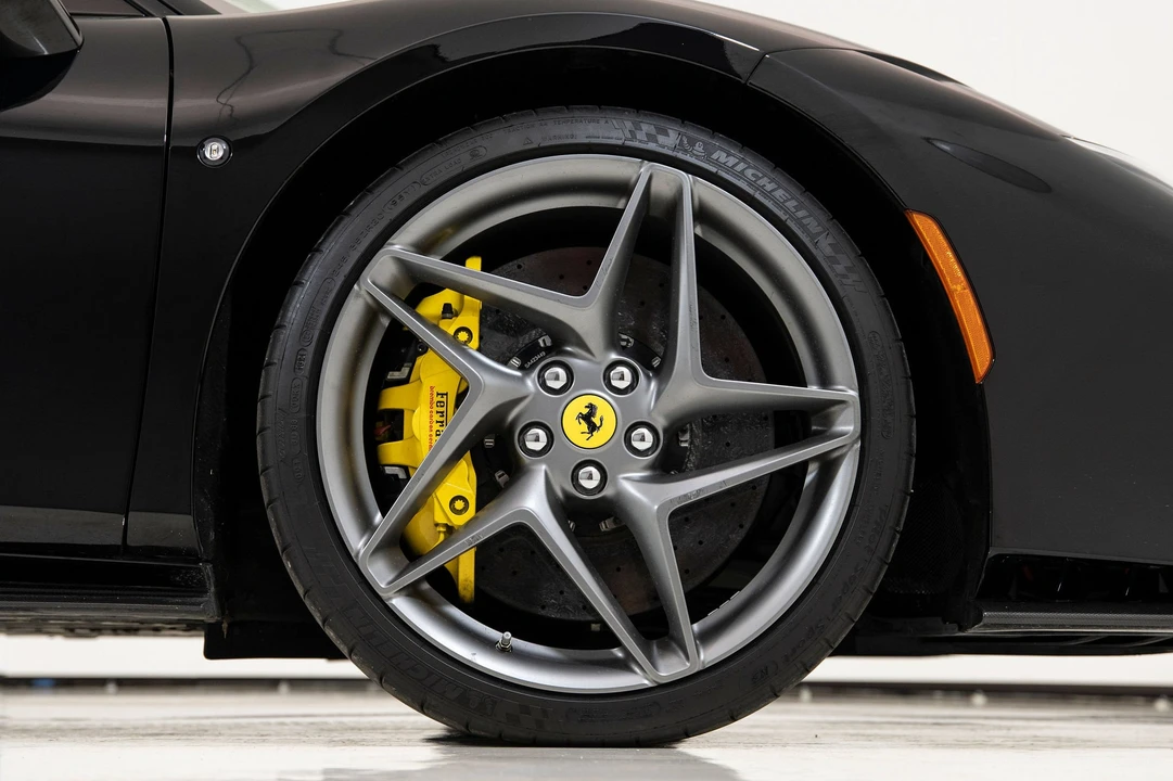 2020 Ferrari F8 Tributo - Image 22 of 31