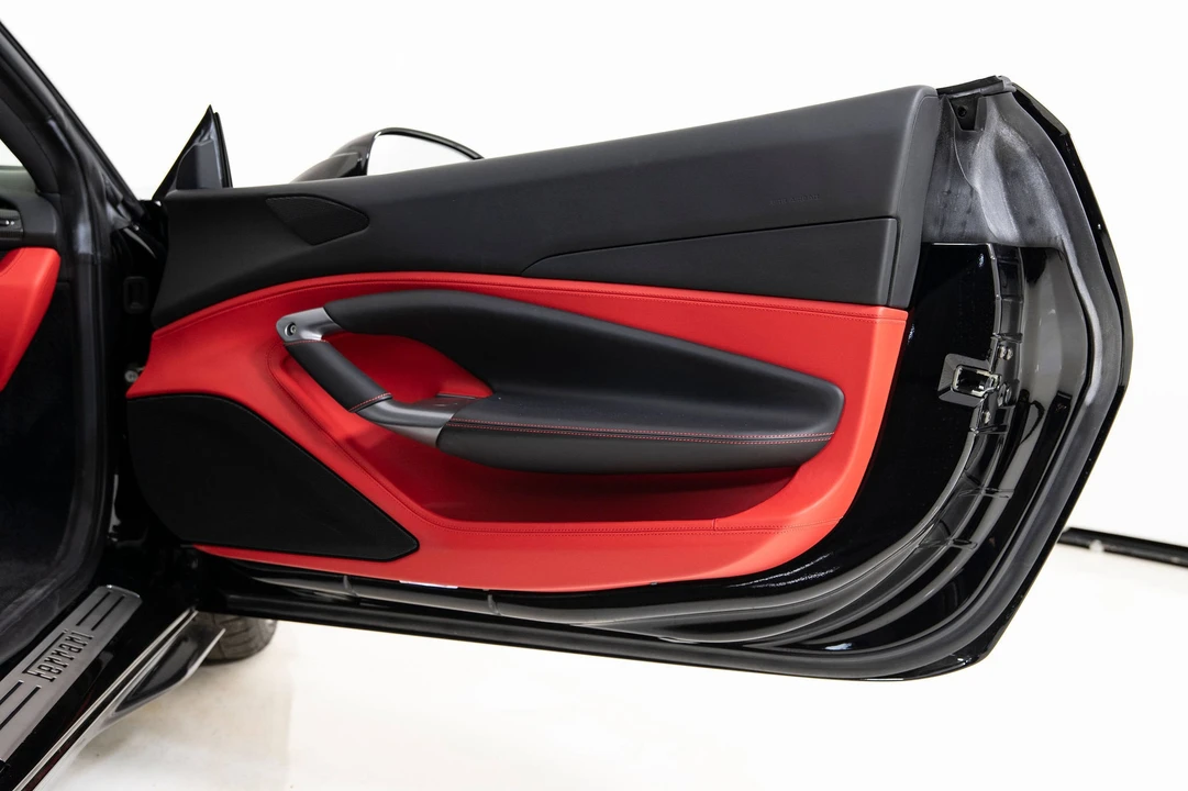 2020 Ferrari F8 Tributo - Image 24 of 31