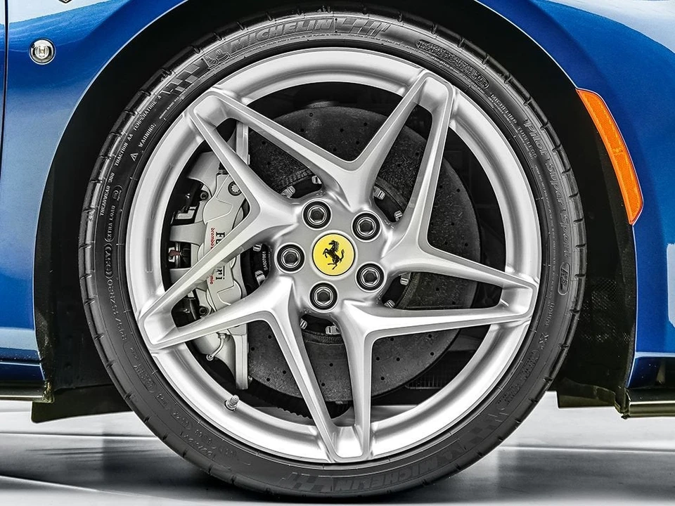 2020 Ferrari F8 Tributo - Image 24 of 31