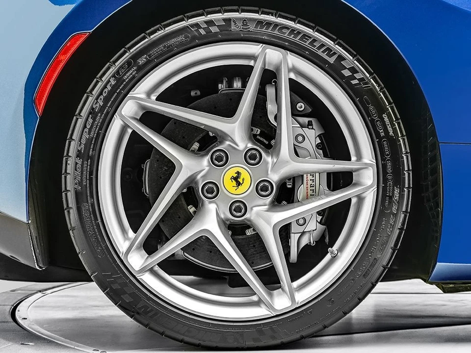 2020 Ferrari F8 Tributo - Image 25 of 31