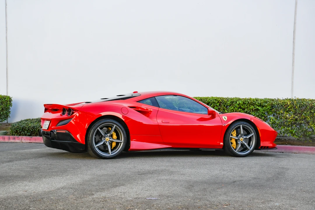 2020 Ferrari F8 Tributo - Image 14 of 31