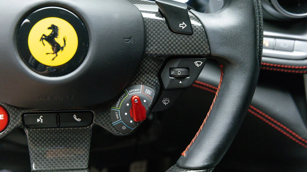 2020 Ferrari GTC4Lusso - Image 14 of 31