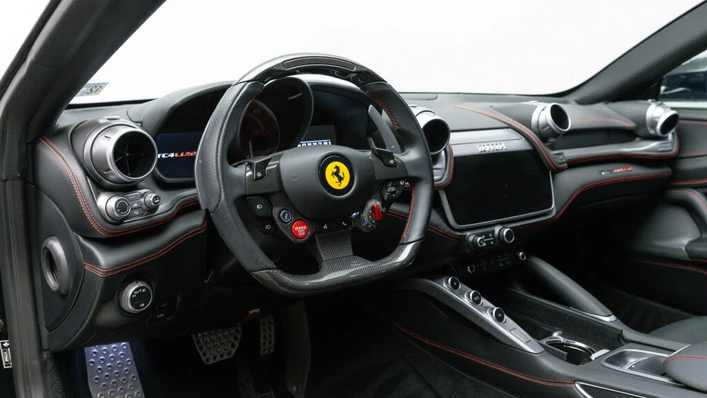 2020 Ferrari GTC4Lusso - Image 4 of 31