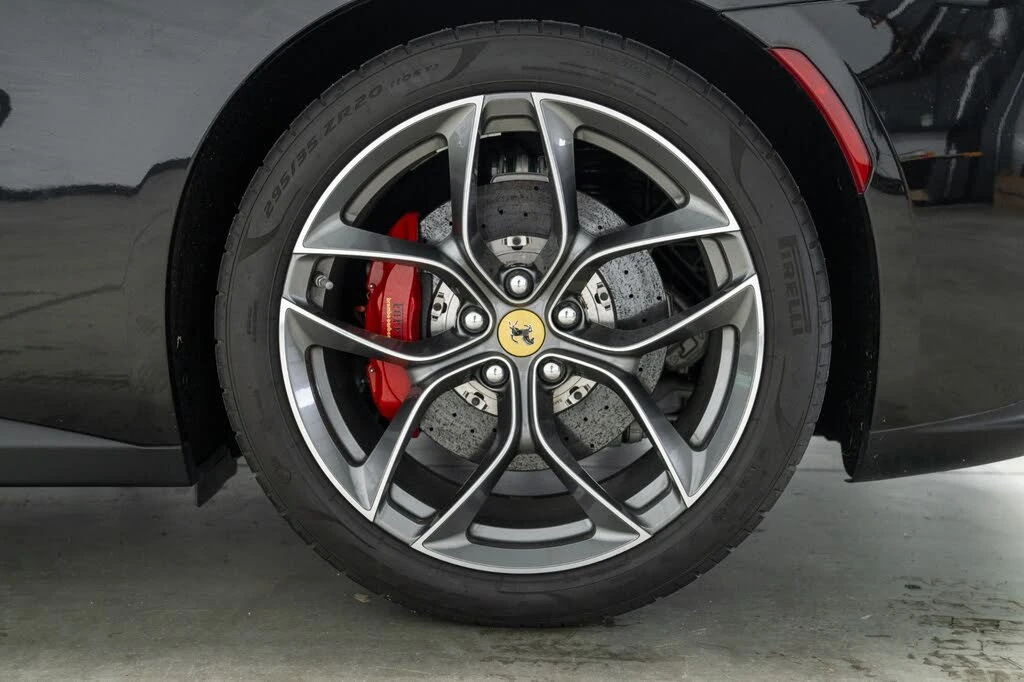 2020 Ferrari GTC4Lusso T - Image 10 of 31