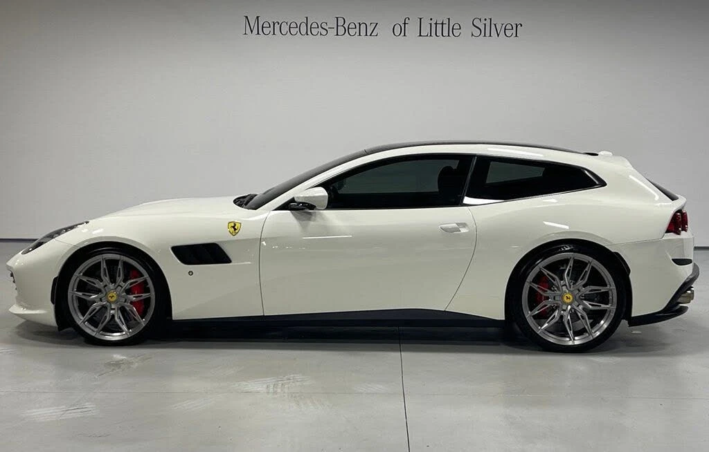 2020 Ferrari GTC4Lusso T - Image 2 of 29