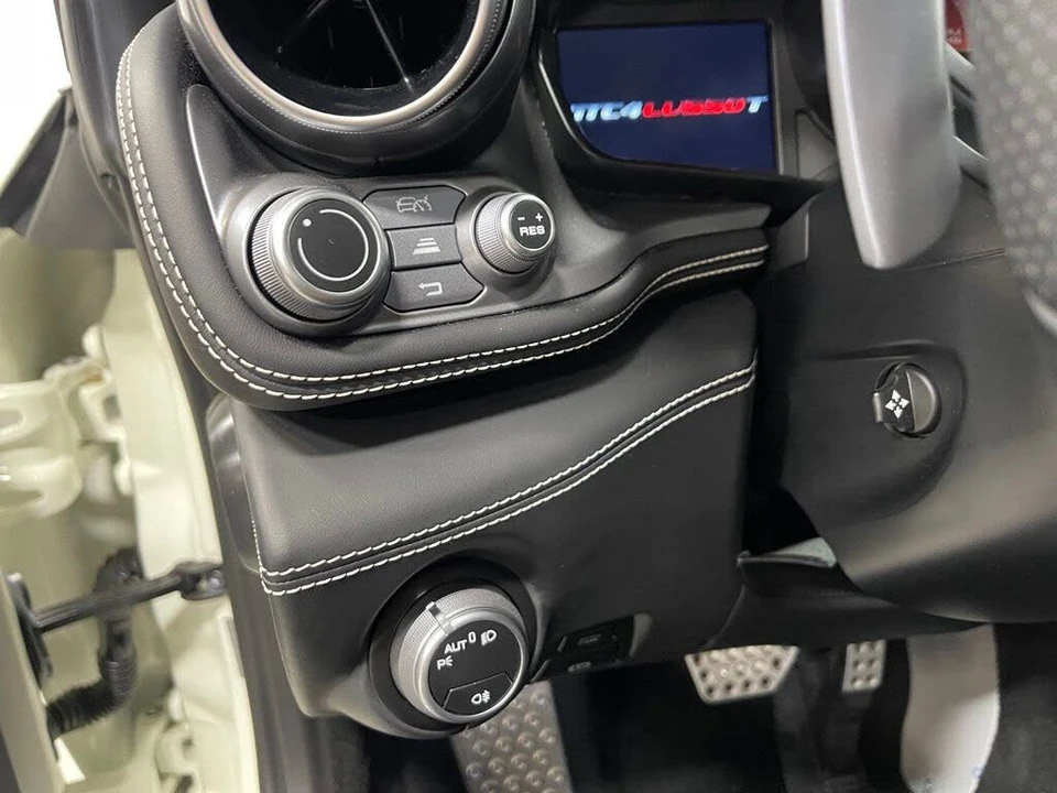 2020 Ferrari GTC4Lusso T - Image 19 of 29