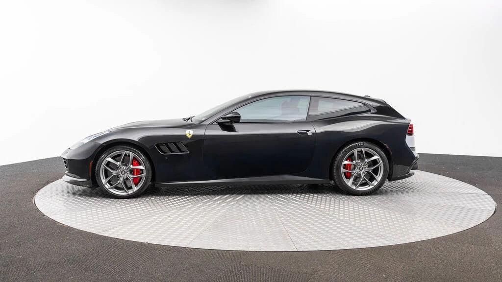 2020 Ferrari GTC4Lusso T - Image 2 of 31