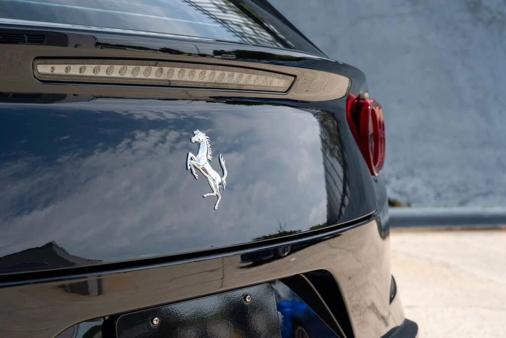 2020 Ferrari GTC4Lusso T - Image 13 of 31