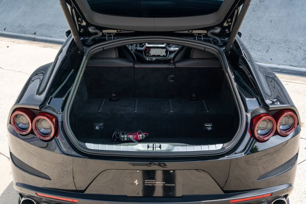 2020 Ferrari GTC4Lusso T - Image 12 of 31