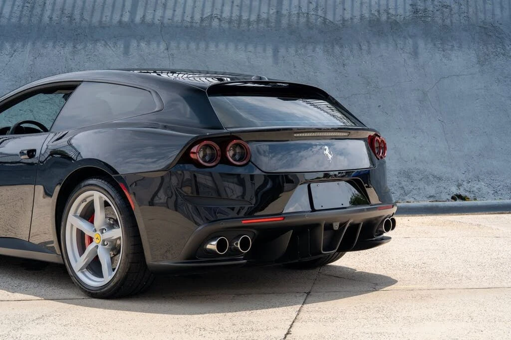 2020 Ferrari GTC4Lusso T - Image 18 of 31