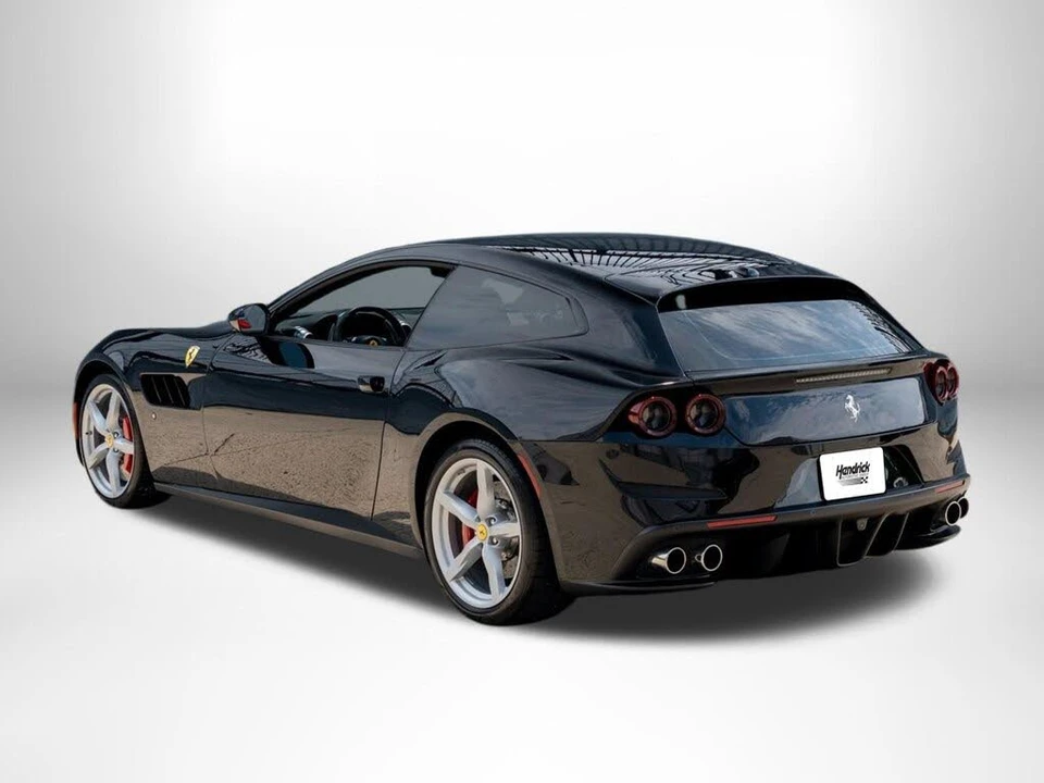 2020 Ferrari GTC4Lusso T - Image 2 of 31