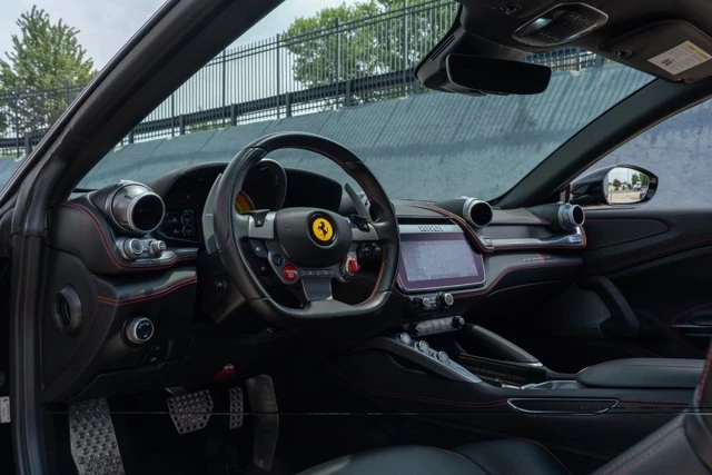 2020 Ferrari GTC4Lusso T - Image 26 of 31