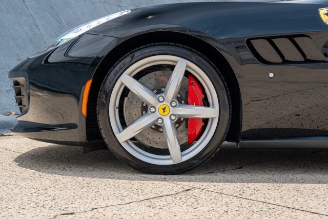 2020 Ferrari GTC4Lusso T - Image 10 of 31