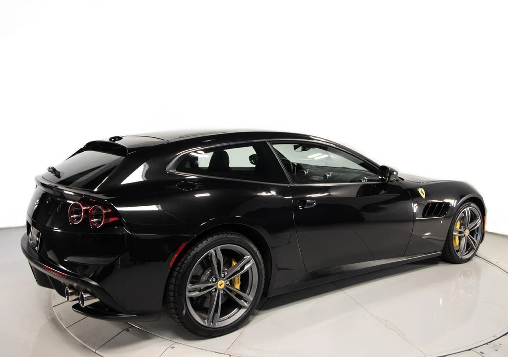 2020 Ferrari GTC4Lusso - Image 31 of 31