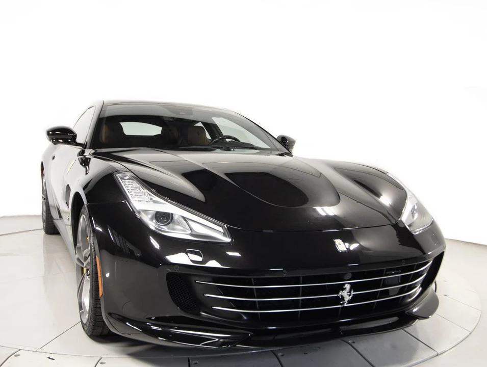 2020 Ferrari GTC4Lusso - Image 19 of 31