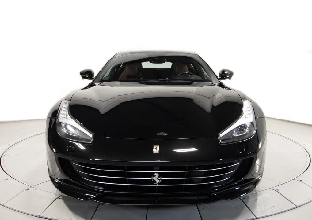 2020 Ferrari GTC4Lusso - Image 15 of 31
